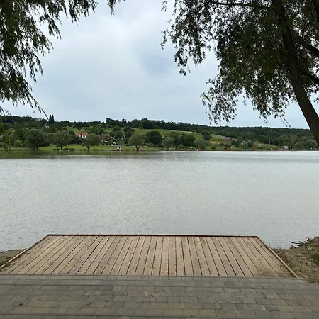 Bene- Hegyi Apartment Csepreg