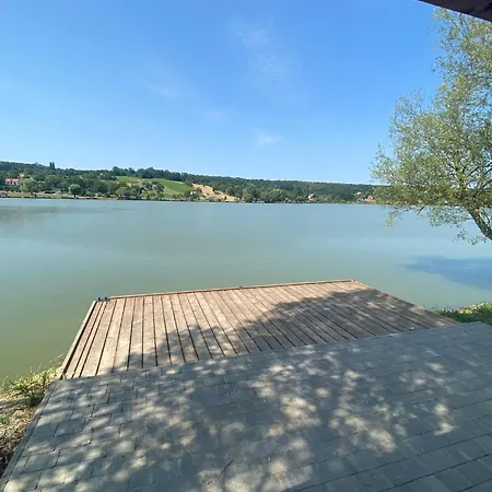 Bene- Hegyi Apartamento Csepreg